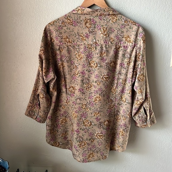 Vintage Floral Button Down Blouse - Picture 3 of 5
